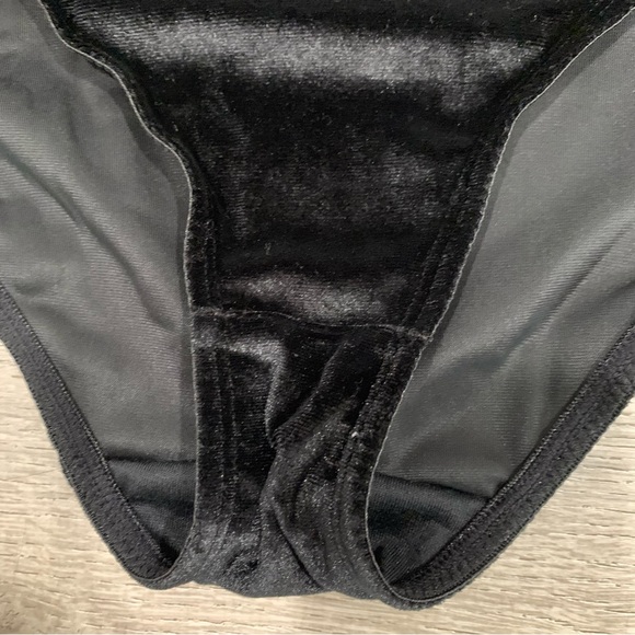 NWT Juicy Couture Velvet Holiday Bodysuit - Picture 6 of 6